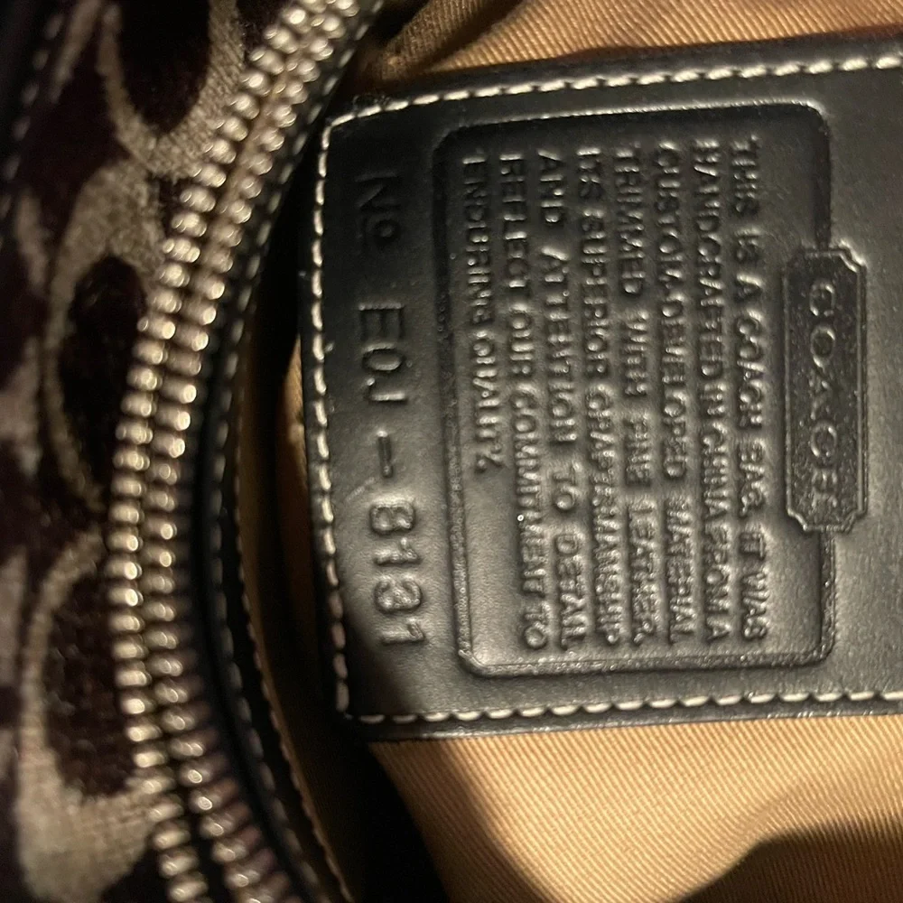 Coach Brown and Cream Shoulder Bag - Picture 11 of 16